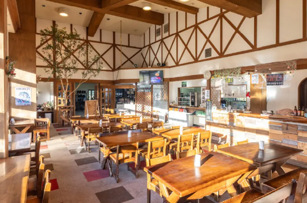 【アルペンブリック】スキー場のレストランスタッフ！