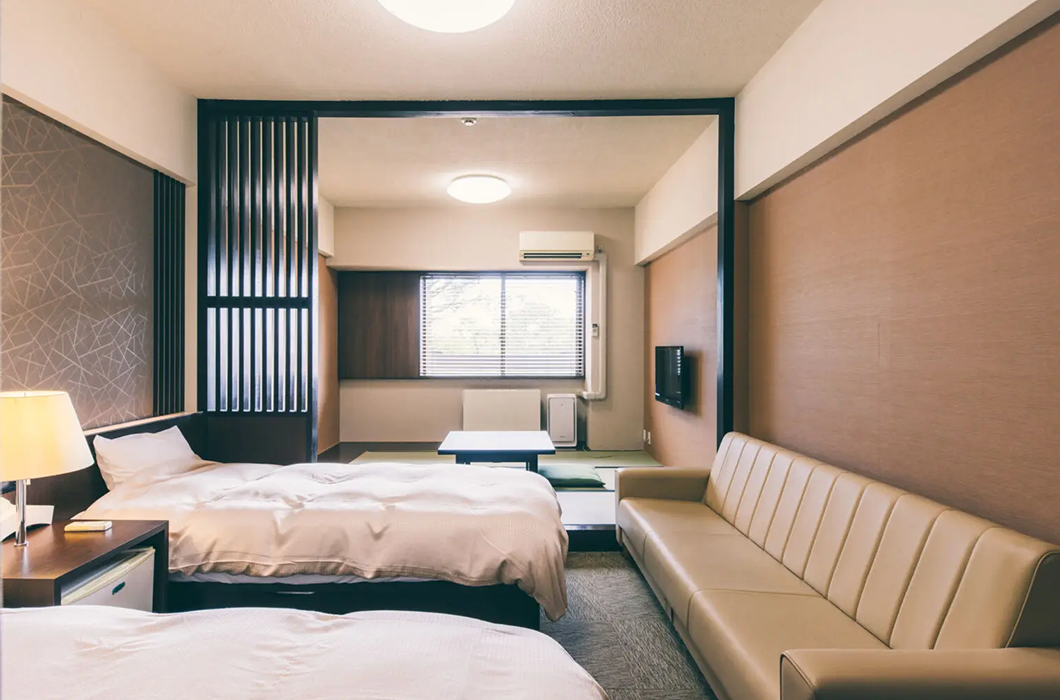 【池の平温泉】スキー場隣接ホテルの清掃スタッフ！